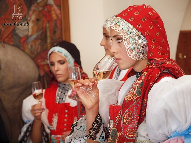 01.jpg